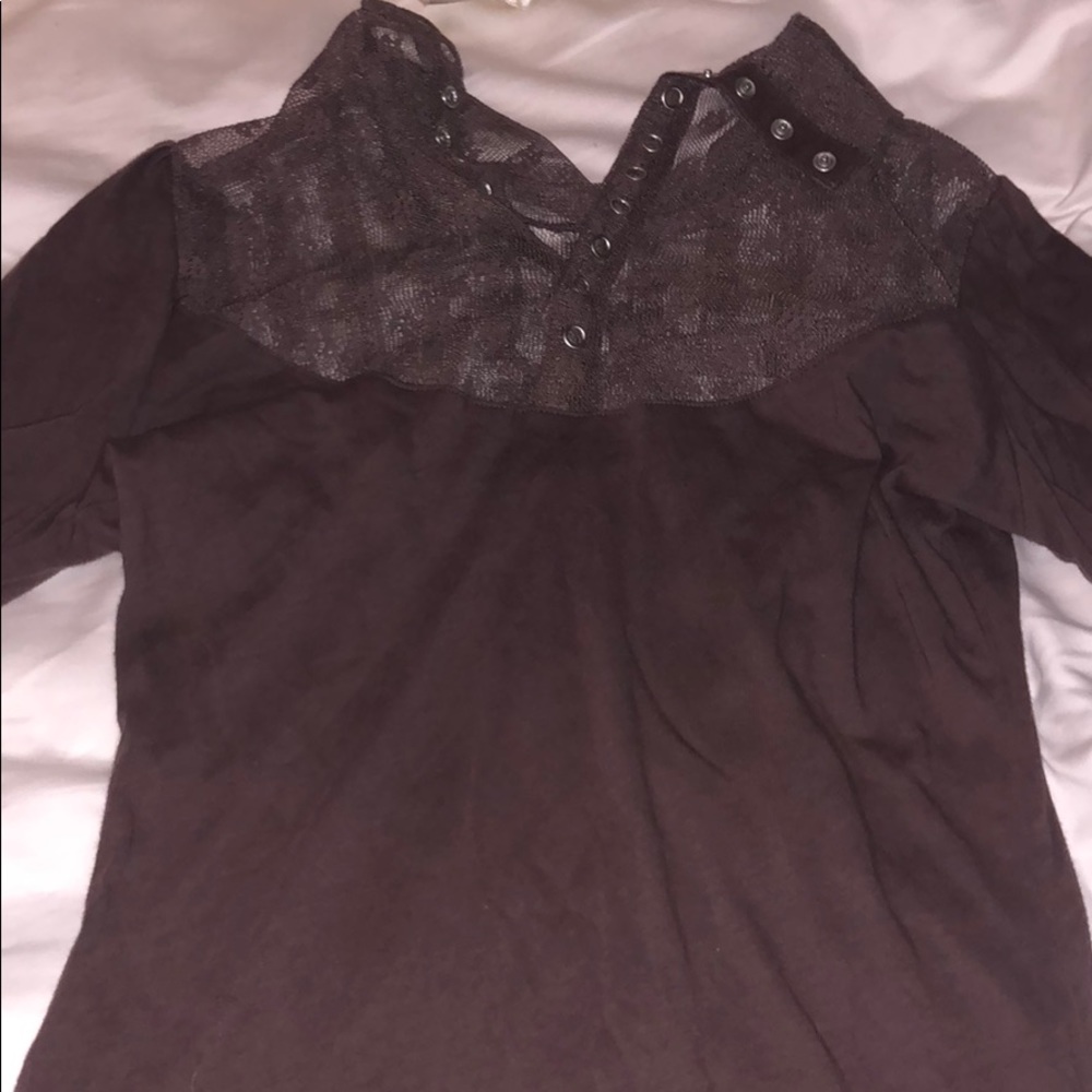 brown top